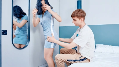 Mirror reveals a kinky secret thumb main